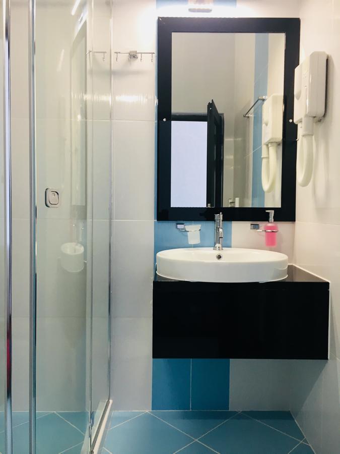 Hotel Aqua Kŭrdzhali エクステリア 写真