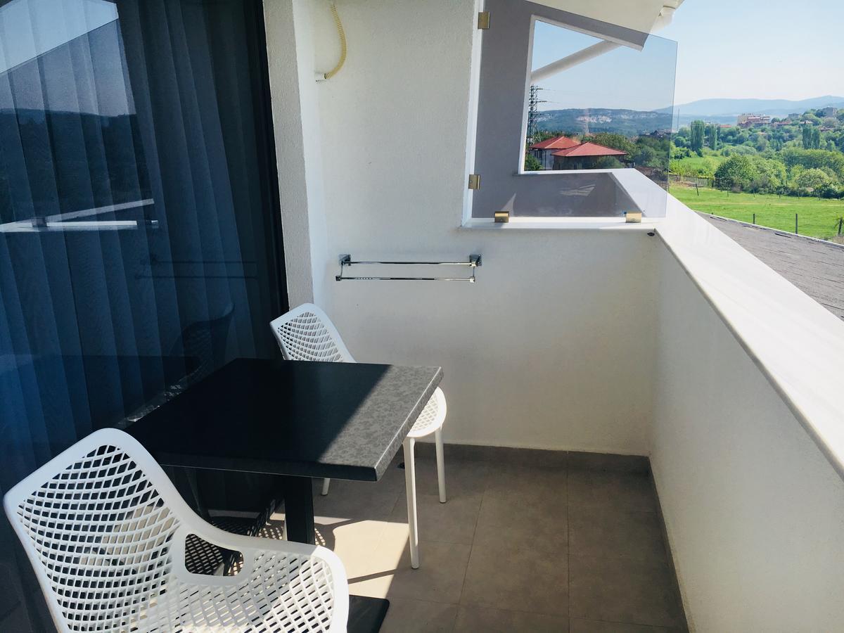 Hotel Aqua Kŭrdzhali エクステリア 写真